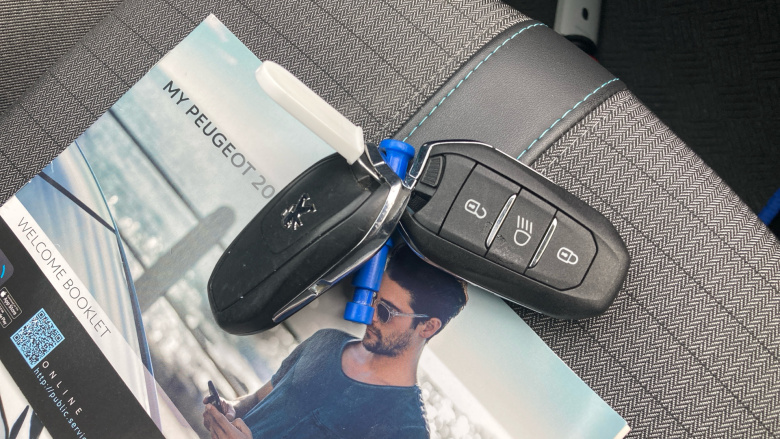 Peugeot 208 1.2 PureTech 100 Allure 5dr Petrol Hatchback